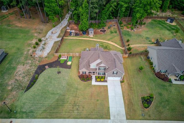 242 Lokeys Circle, Bethlehem, GA 30620