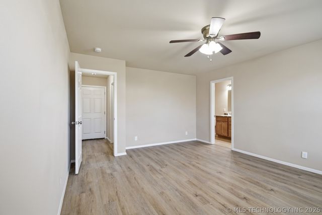 1705 S 10th Street, Broken Arrow, OK 74012