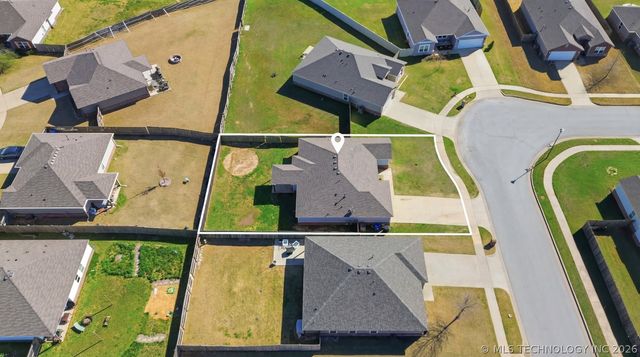 1705 S 10th Street, Broken Arrow, OK 74012