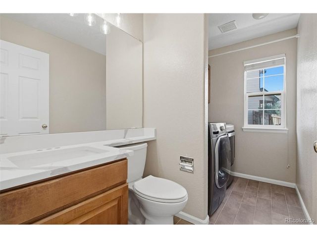 19102 E Crestridge Cir, Aurora, CO 80015