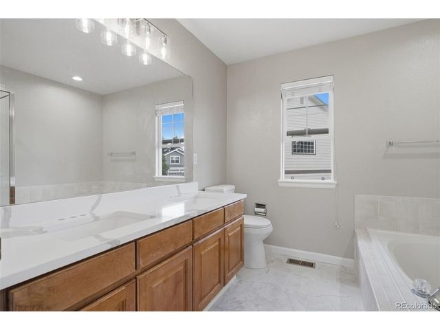 19102 E Crestridge Cir, Aurora, CO 80015