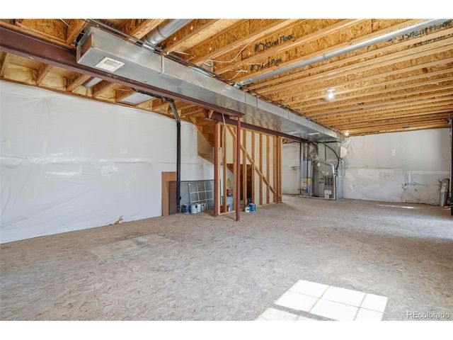 19102 E Crestridge Cir, Aurora, CO 80015