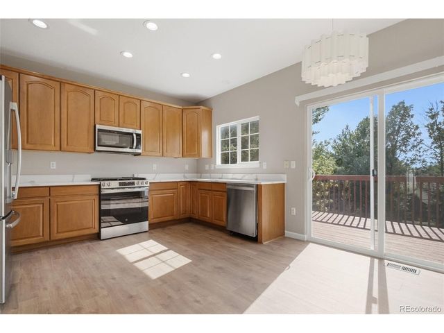 19102 E Crestridge Cir, Aurora, CO 80015