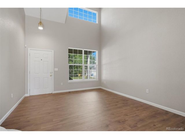19102 E Crestridge Cir, Aurora, CO 80015