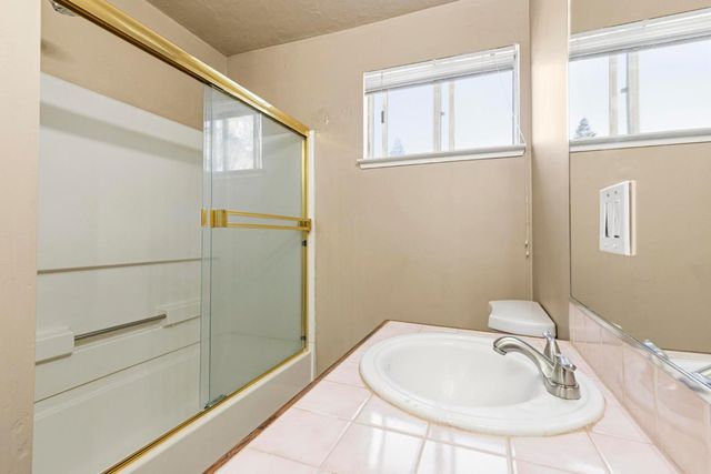 661 Cassidy Ave, Yuba City, CA 95991