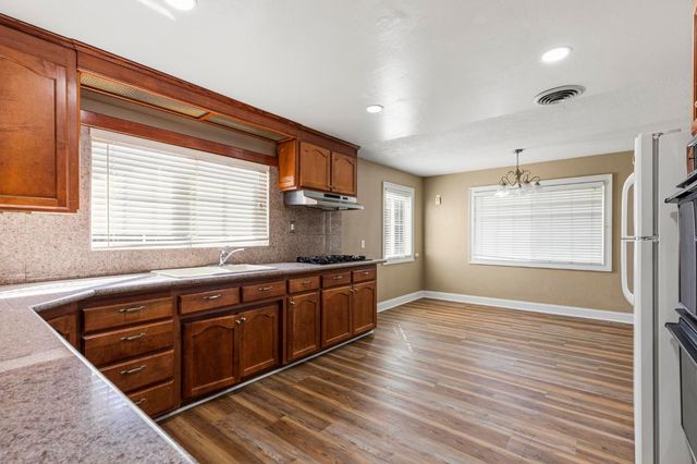 661 Cassidy Ave, Yuba City, CA 95991