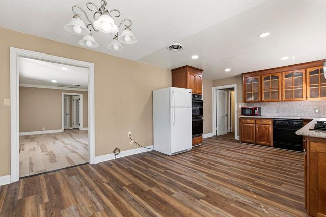 661 Cassidy Ave, Yuba City, CA 95991