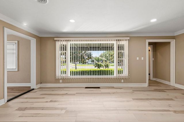 661 Cassidy Ave, Yuba City, CA 95991