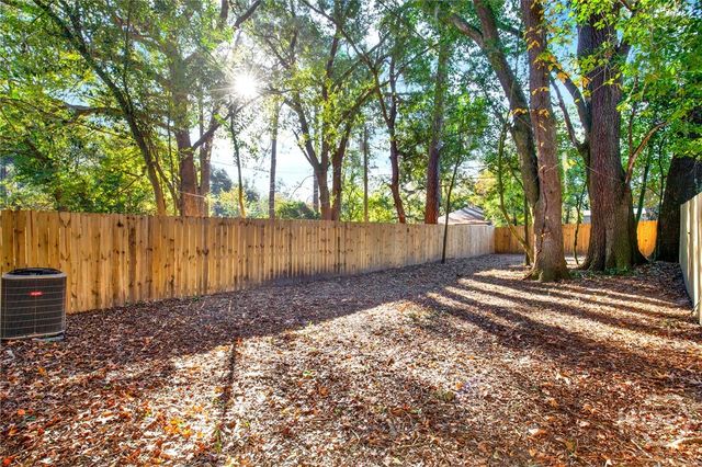 1311 E 55th Street, Savannah, GA 31404