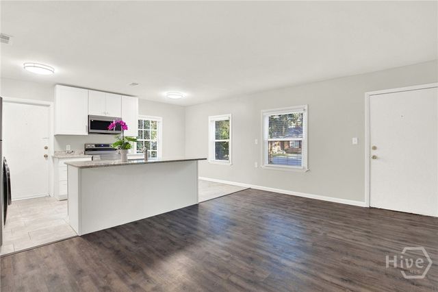 1311 E 55th Street, Savannah, GA 31404