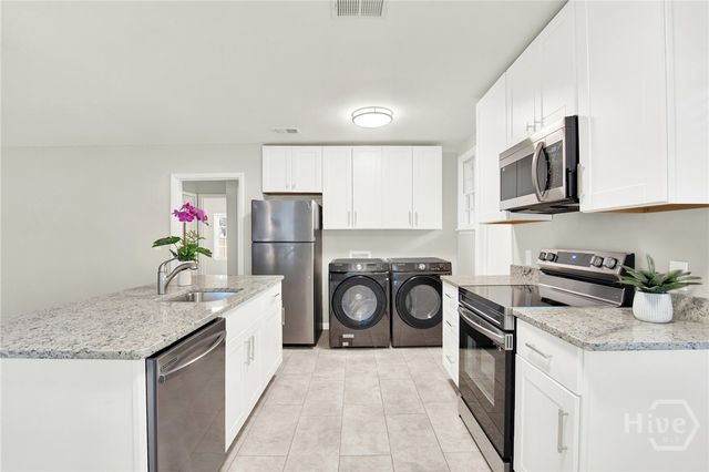 1311 E 55th Street, Savannah, GA 31404