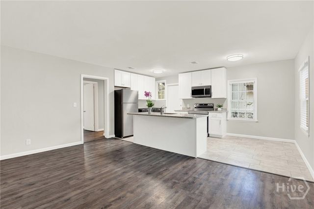 1311 E 55th Street, Savannah, GA 31404