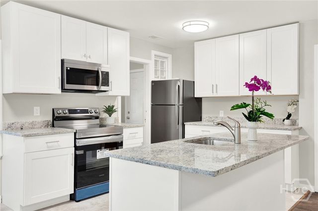 1311 E 55th Street, Savannah, GA 31404