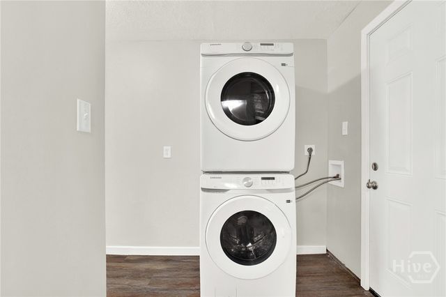 1311 E 55th Street, Savannah, GA 31404