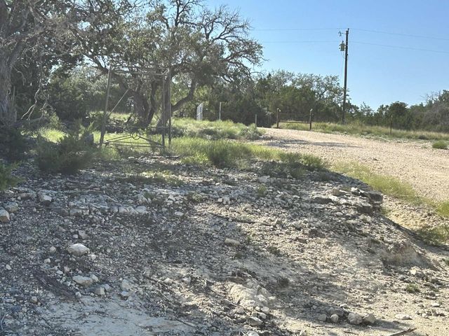 372 Private Road 3447, Kempner, TX 76539