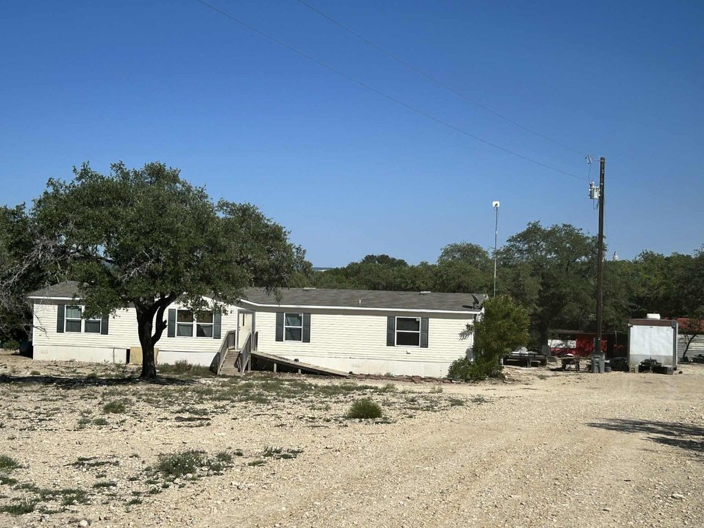 372 Private Road 3447, Kempner, TX 76539