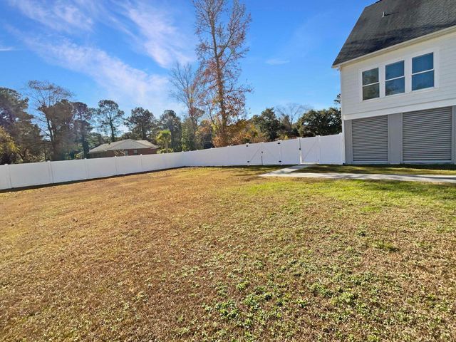 986 Gadsdenville Road, Awendaw, SC 29429