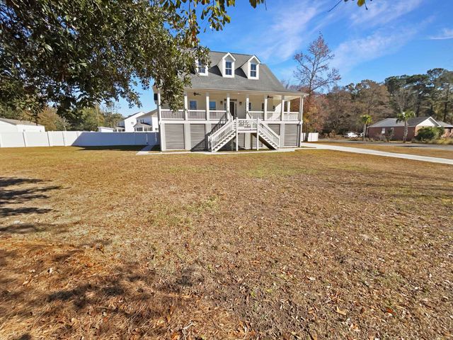 986 Gadsdenville Road, Awendaw, SC 29429