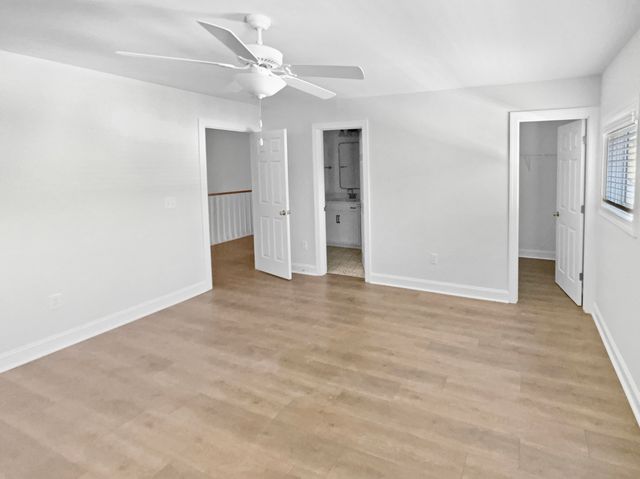 986 Gadsdenville Road, Awendaw, SC 29429