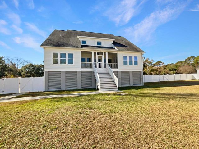 986 Gadsdenville Road, Awendaw, SC 29429