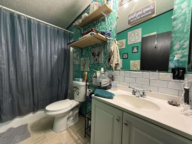 112 S College Street, Adams, WI 53910