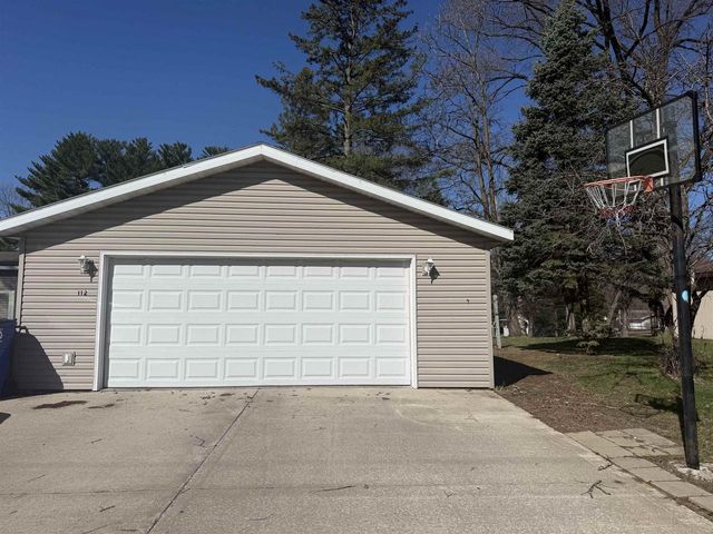 112 S College Street, Adams, WI 53910
