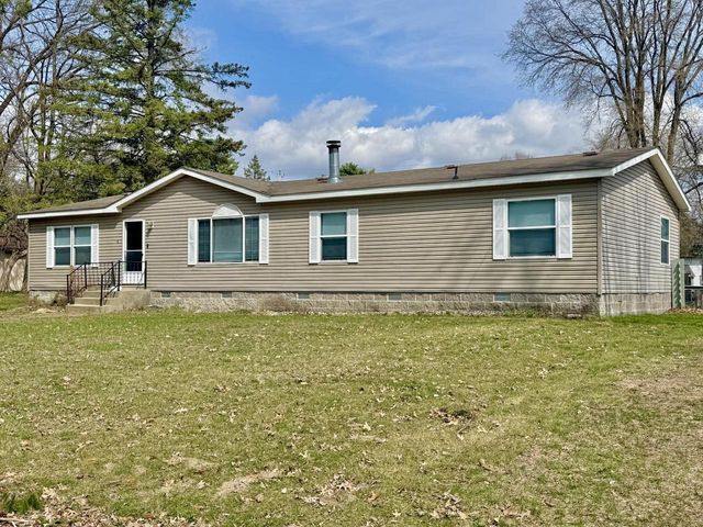 112 S College Street, Adams, WI 53910