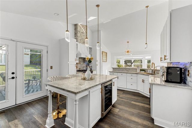 13032 Kinsley Heights Drive, Black Jack, MO 63033