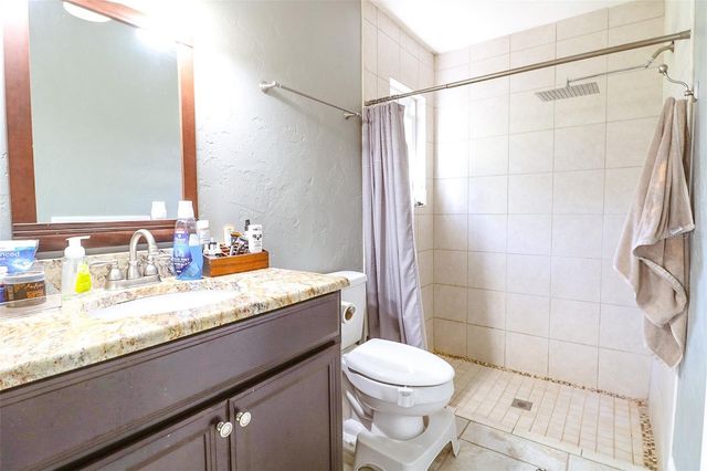 1523 NW 39TH TERRACE, Gainesville, FL 32605