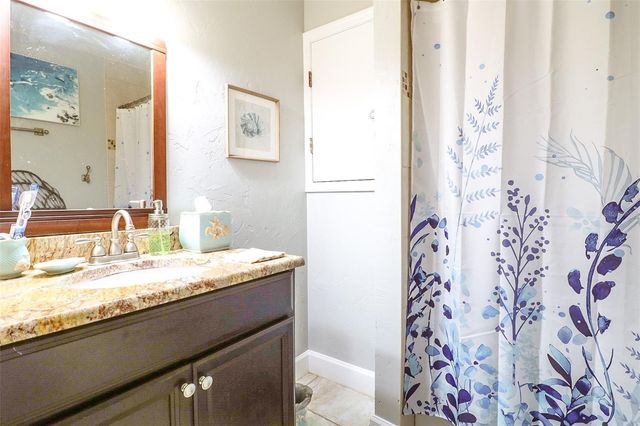 1523 NW 39TH TERRACE, Gainesville, FL 32605