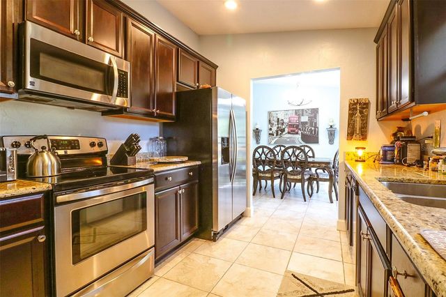 1523 NW 39TH TERRACE, Gainesville, FL 32605