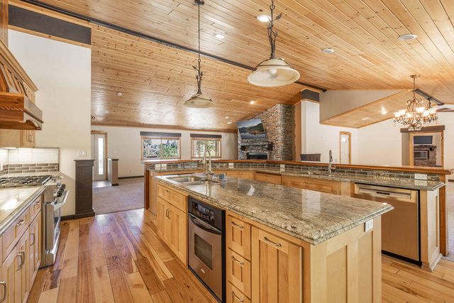 661 Cedar Glen Drive, Big Bear, CA 92314