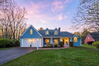 47 Juniper Rd, Holliston, MA 01746