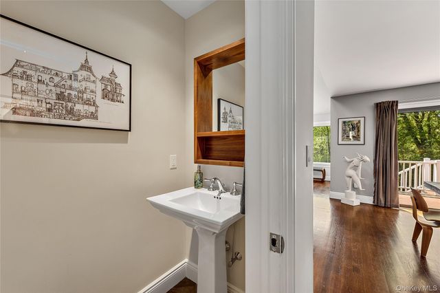 127 Stone Bridge Square, Chappaqua, NY 10514