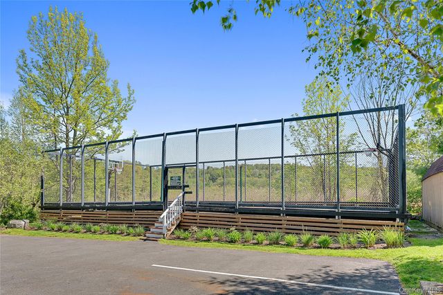 127 Stone Bridge Square, Chappaqua, NY 10514