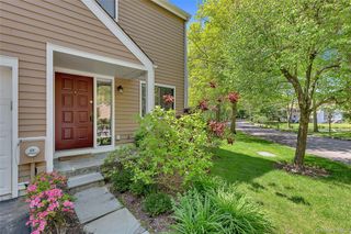 127 Stone Bridge Square, Chappaqua, NY 10514