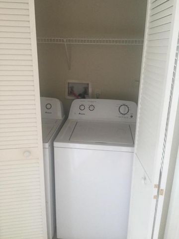 1581 Windorah Way C, West Palm Beach, FL 33411