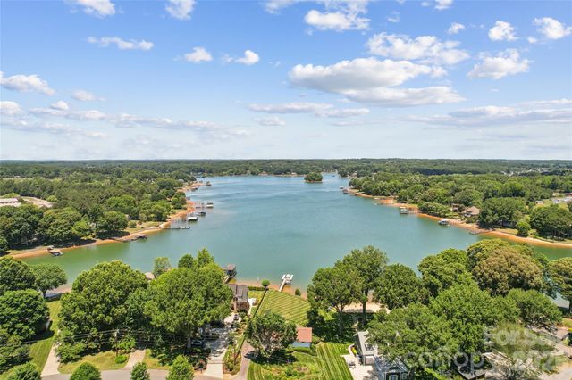 119 Heron Cove Loop, Mooresville, NC 28117