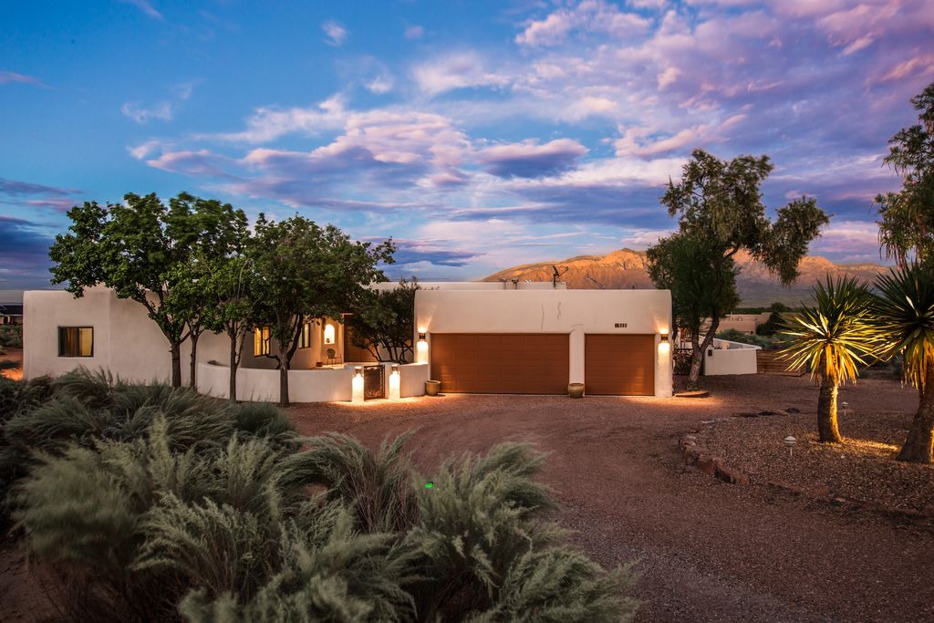 840 ALAMOS Road, Corrales, NM 87048