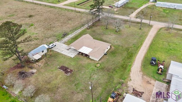 18346 Little Rd, Livingston, LA 70754