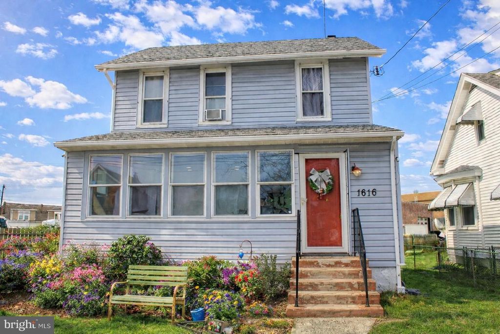 1616 WARD ST, Linwood, PA 19061