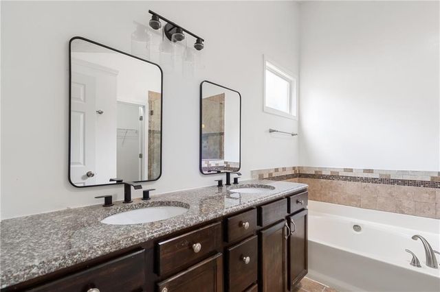 3200 Dundee Ridge Way, Duluth, GA 30096