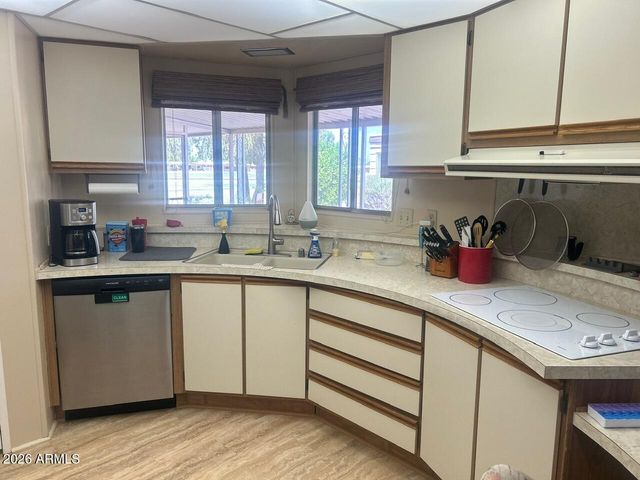 8994 E SUN LAKES Boulevard N, Sun Lakes, AZ 85248