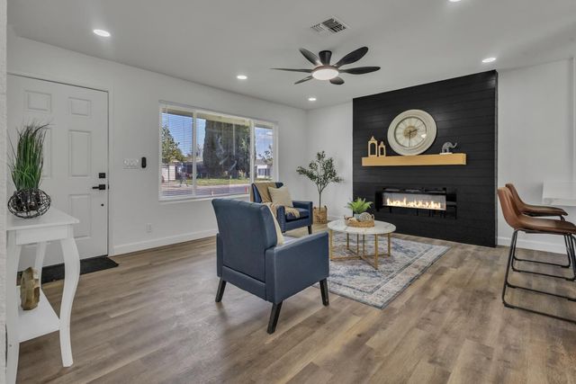 8437 Cherbourg Way, Stockton, CA 95210