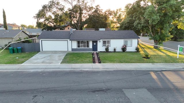 8437 Cherbourg Way, Stockton, CA 95210