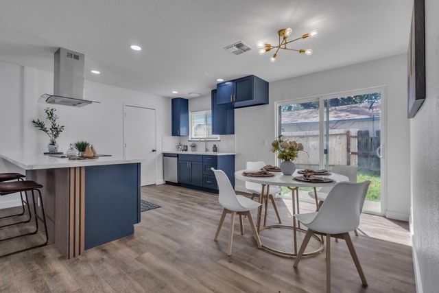 8437 Cherbourg Way, Stockton, CA 95210