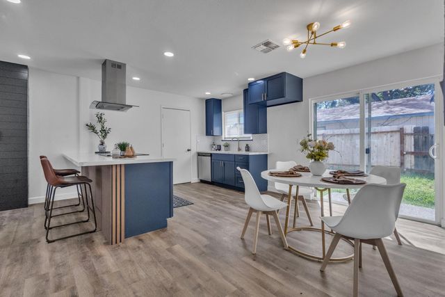 8437 Cherbourg Way, Stockton, CA 95210