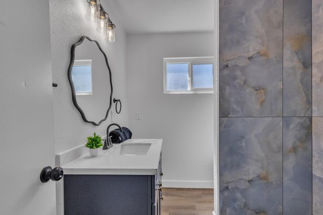 8437 Cherbourg Way, Stockton, CA 95210