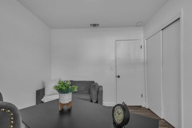 8437 Cherbourg Way, Stockton, CA 95210