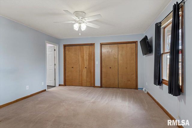 617 E CHESTNUT Street, Chatham, IL 62629